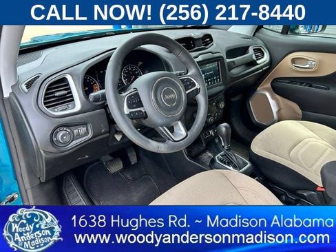 Used 2020 Jeep Renegade Latitude w/ Popular Equipment Group FWD image 8