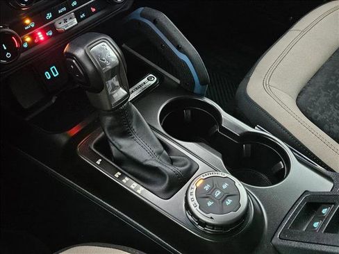 Used 2022 Ford Bronco Wildtrak image 12