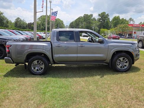 New 2026 Nissan Frontier SV w/ Tow Package RWD image 11