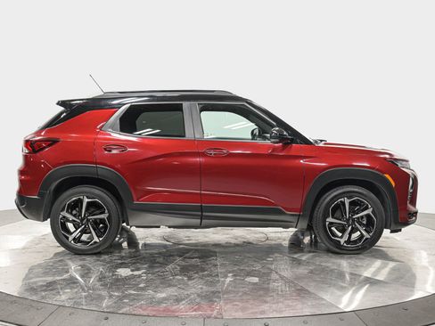 Used 2023 Chevrolet TrailBlazer RS w/ Sun and Liftgate Package FWD image 8