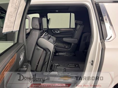 Used 2024 Chevrolet Suburban High Country w/ Advanced Technology Package AWD/4WD image 38
