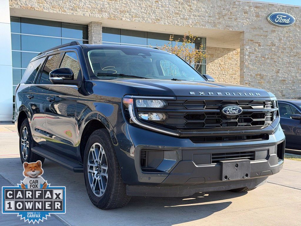 Used 2025 Ford Expedition Active AWD/4WD image 18