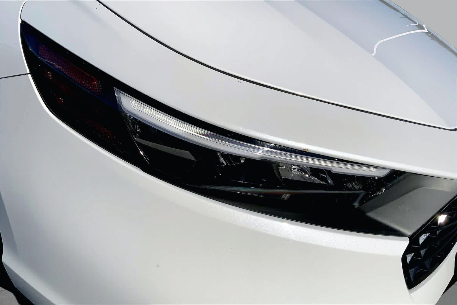Used 2025 Honda Accord SE image 27