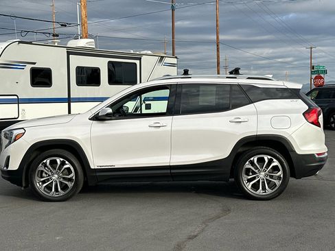 Used 2020 GMC Terrain SLT w/ Preferred Package image 8