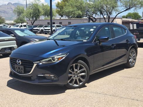 Used 2018 MAZDA MAZDA3 Grand Touring FWD image 1