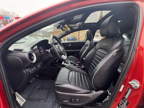 Used 2023 Kia Forte GT-Line w/ GT-Line Premium Package image 9