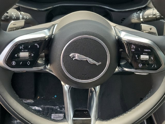 Used 2026 Jaguar F-PACE R-Dynamic S AWD/4WD image 25
