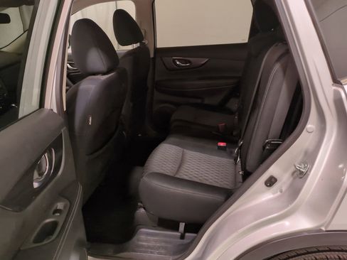 Used 2017 Nissan Rogue S w/ S Family Package image 13