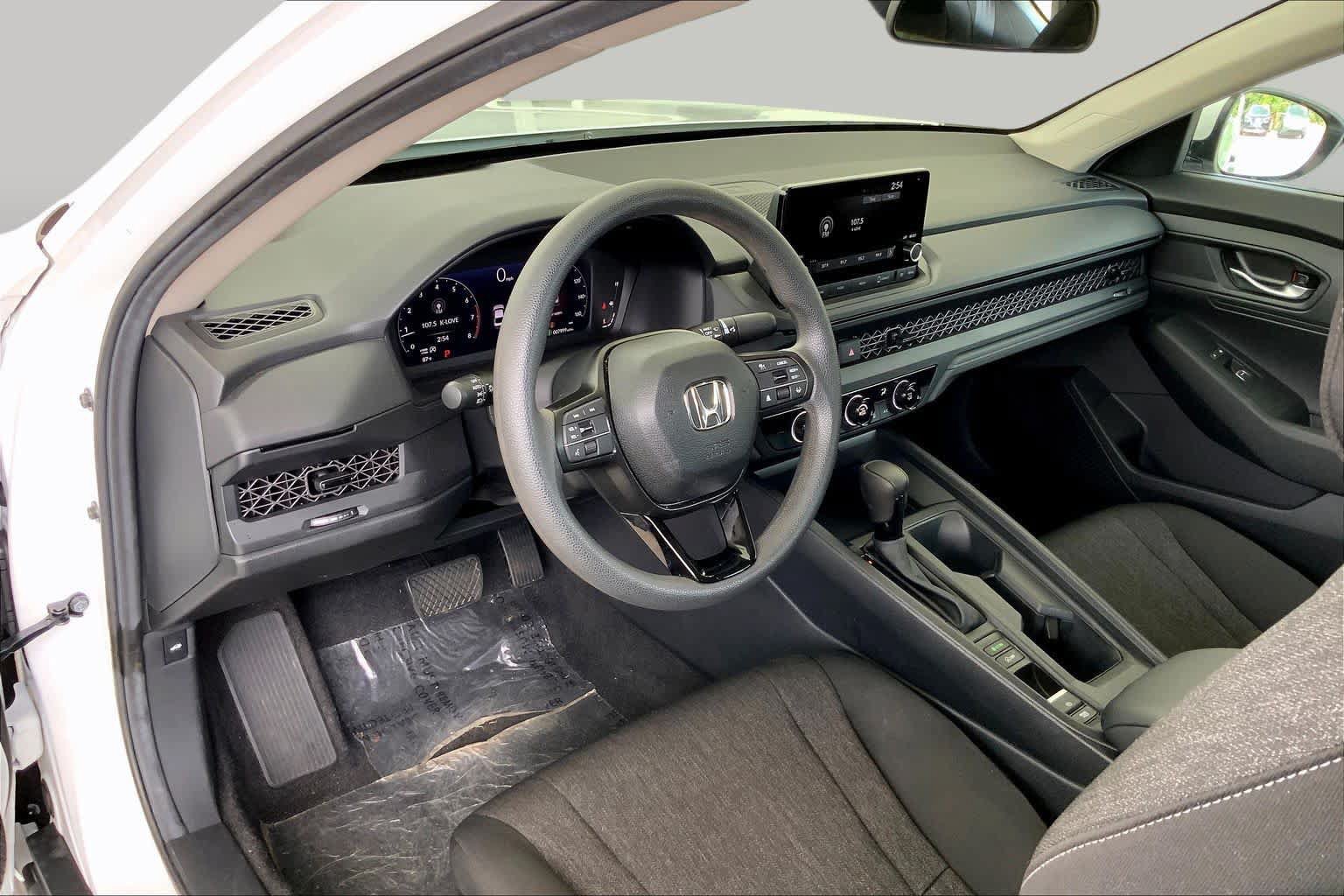 Certified 2025 Honda Accord LX image 18