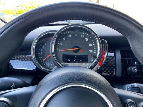 Used 2018 MINI Cooper S FWD image 19