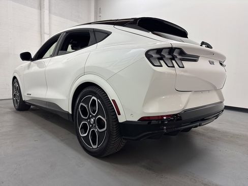 Used 2023 Ford Mustang Mach-E GT image 20