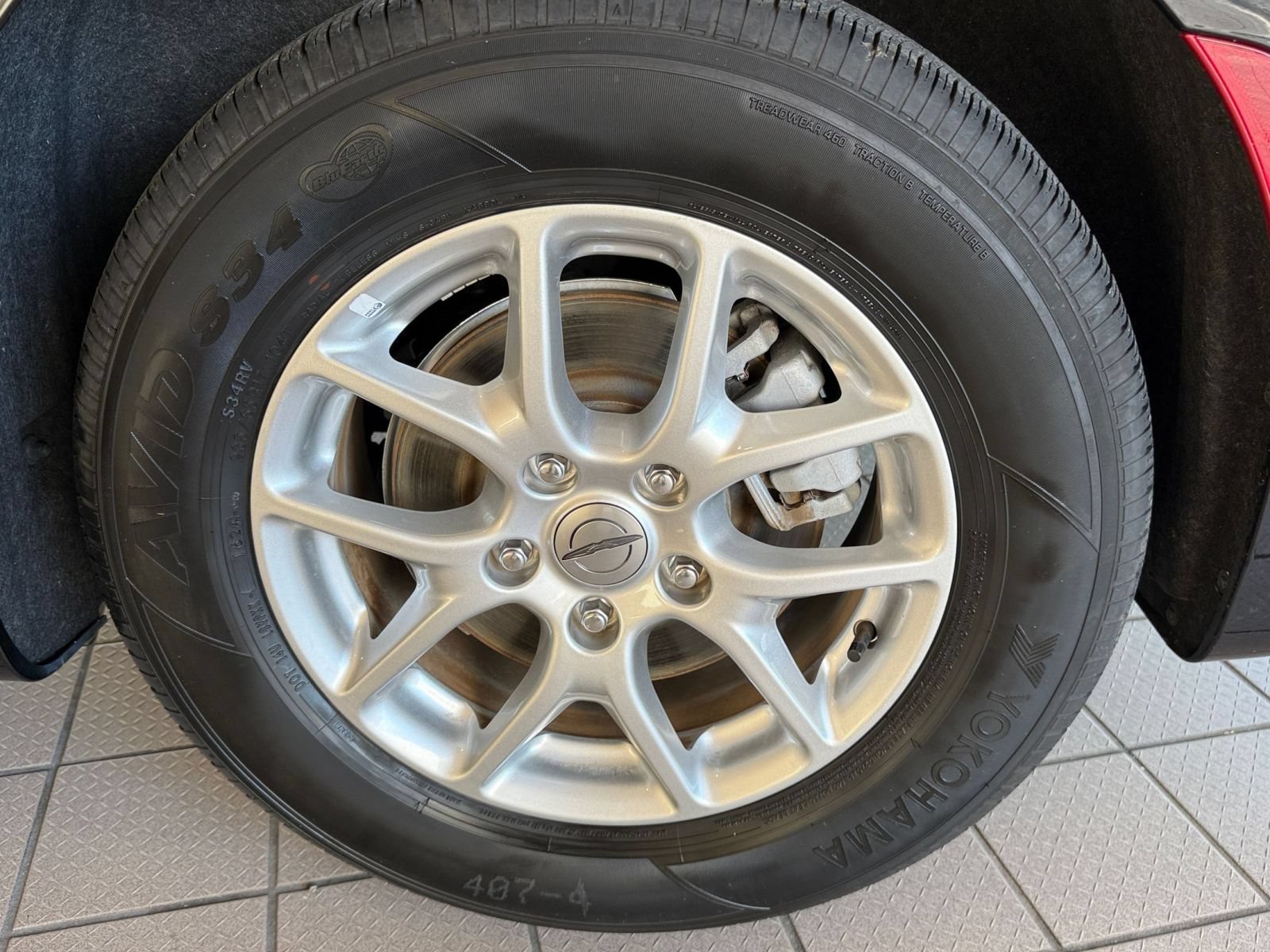 Used 2025 Chrysler Pacifica Select FWD image 32
