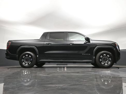 Used 2026 GMC Sierra EV Elevation AWD/4WD image 28