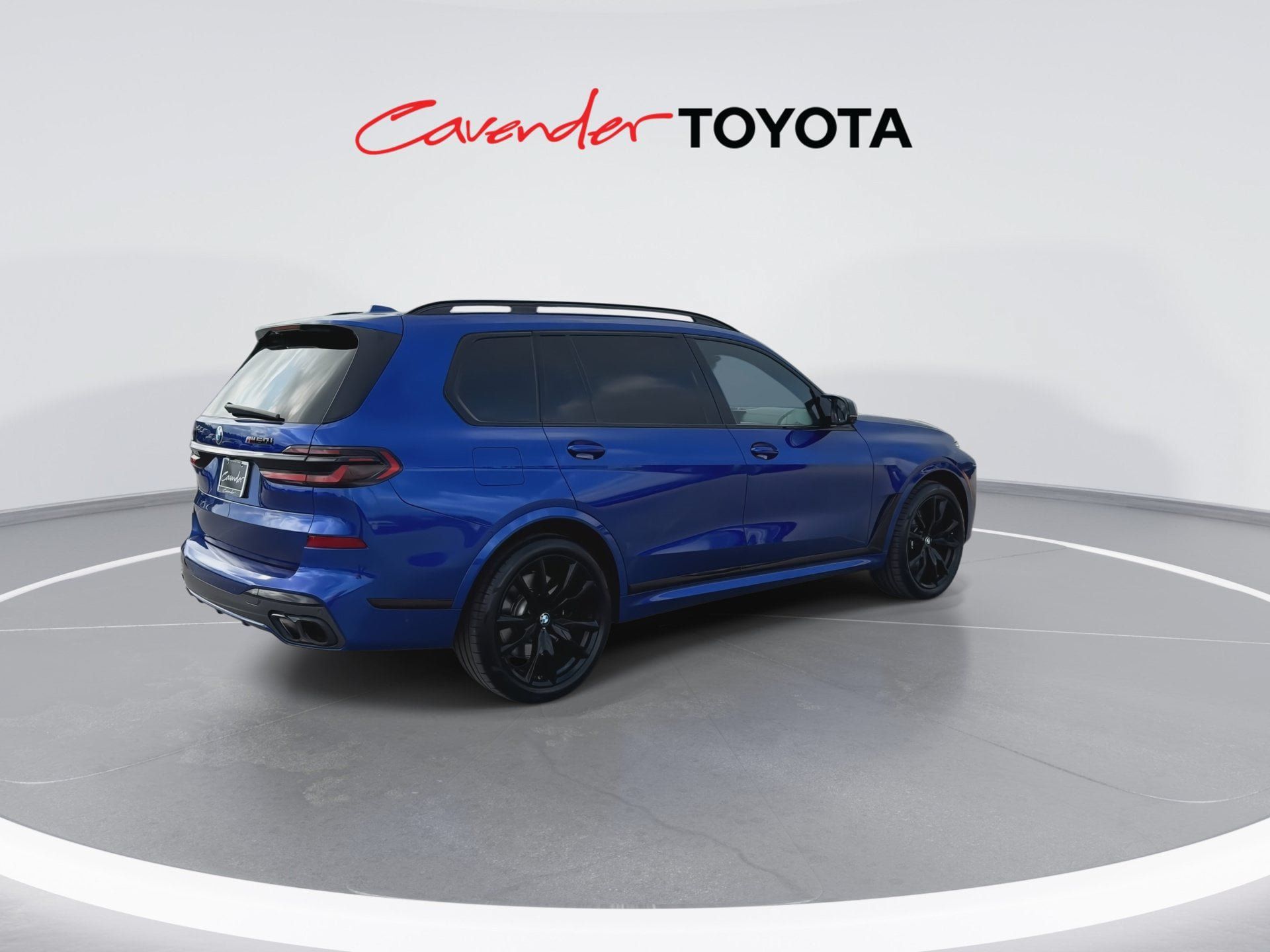 Used 2024 BMW X7 M60i w/ Executive Package AWD/4WD image 8