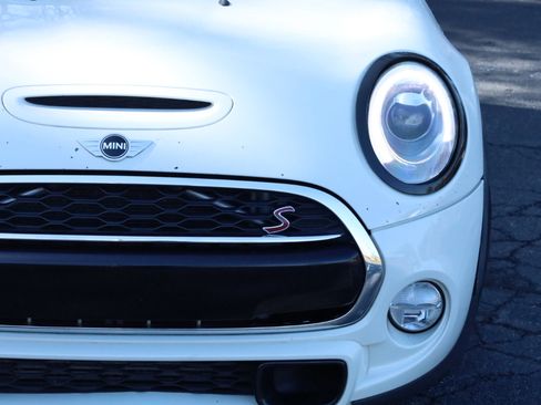 Used 2015 MINI Cooper S image 26