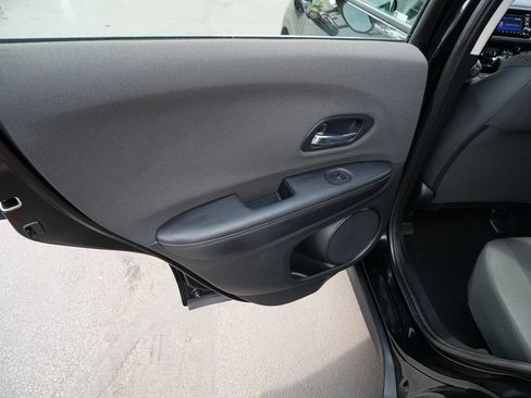 Used 2019 Honda HR-V LX image 15