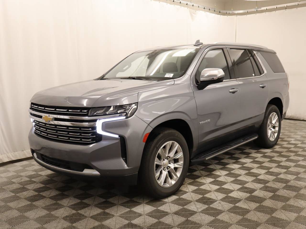 Used 2021 Chevrolet Tahoe Premier w/ Premium Package RWD image 1