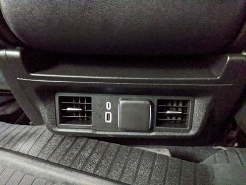 Used 2024 Chevrolet Silverado 3500 LT w/ Convenience Package image 19