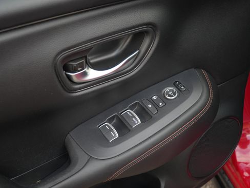 Used 2024 Honda HR-V Sport image 11