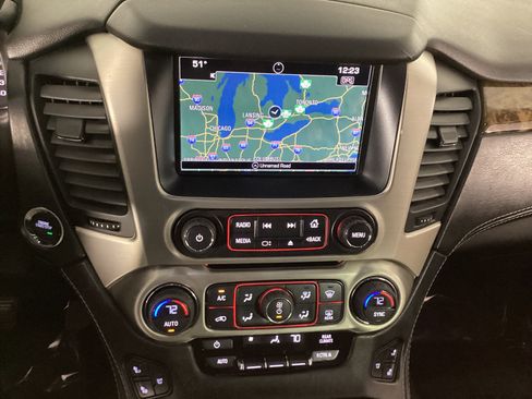 Used 2016 GMC Yukon Denali w/ Open Road Package image 18