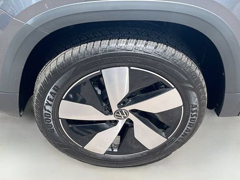 Used 2025 Volkswagen Taos S AWD/4WD image 29
