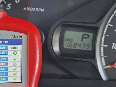 Used 2011 Toyota Sienna LE FWD image 24
