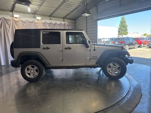 Used 2013 Jeep Wrangler Unlimited Sport w/ Connectivity Group image 3