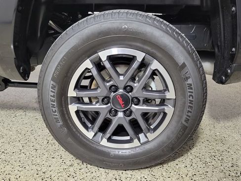 Used 2025 Toyota Tacoma TRD Sport RWD image 7