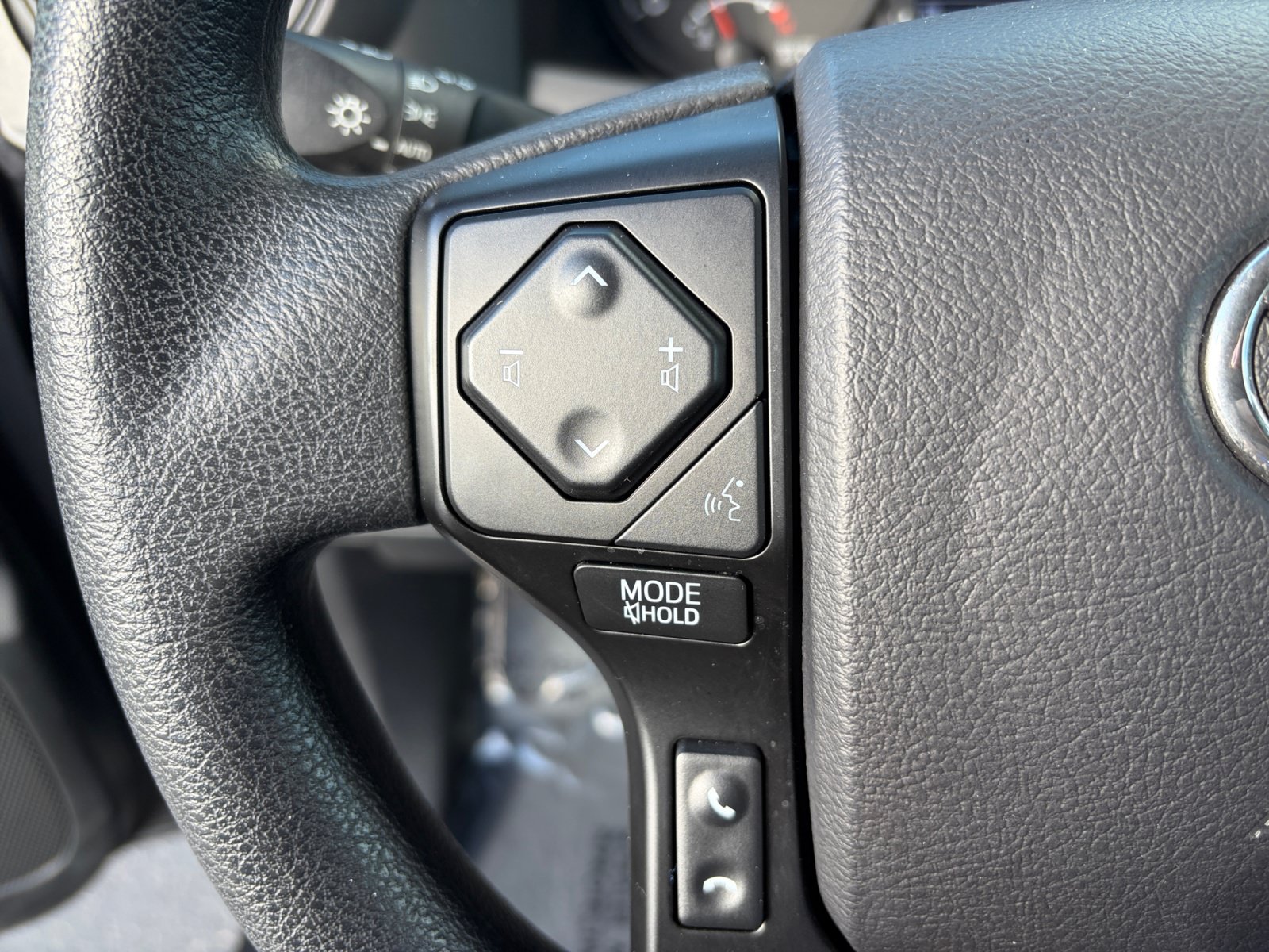 Certified 2021 Toyota Tacoma SR AWD/4WD image 14