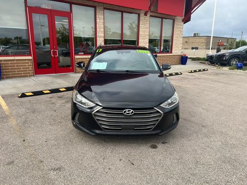Used 2017 Hyundai Elantra Limited w/ Limited Ultimate Package 05 FWD image 2