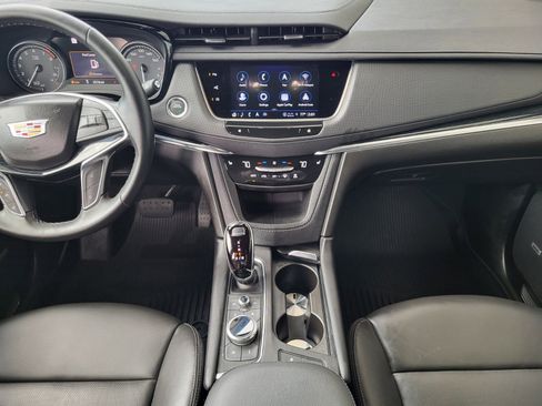 Used 2025 Cadillac XT5 Premium Luxury w/ Technology Package FWD image 14
