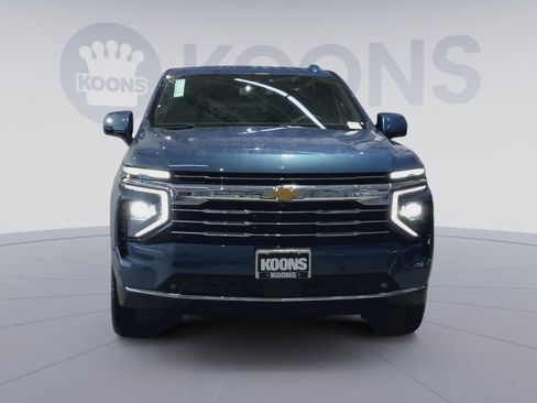 New 2026 Chevrolet Suburban LT w/ Comfort Package AWD/4WD image 4
