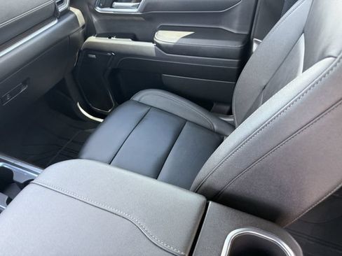 Used 2024 Chevrolet Silverado 1500 RST w/ Convenience Package II AWD/4WD image 19