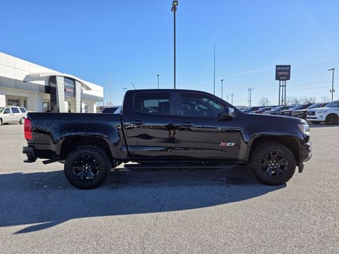 Used 2020 Chevrolet Colorado Z71 w/ Z71 Midnight Edition image 9