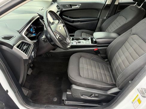 Used 2019 Ford Edge SEL AWD/4WD image 10