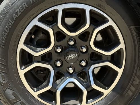 Used 2018 Ford F150 XL w/ Equipment Group 101A Mid AWD/4WD image 8