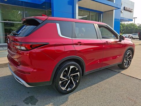 Used 2022 Mitsubishi Outlander SE AWD/4WD image 6