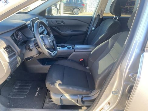 Used 2024 Nissan Rogue S image 14