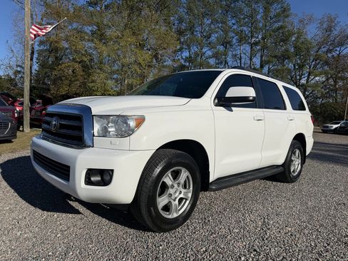 Used 2011 Toyota Sequoia SR5 image 2