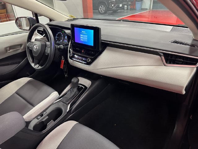 Certified 2024 Toyota Corolla LE FWD image 17