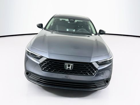 Used 2025 Honda Accord SE image 2