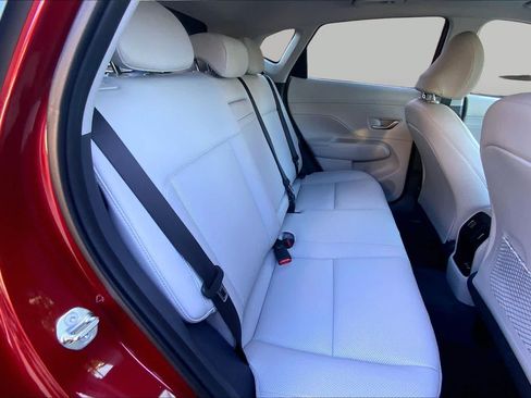 Used 2025 Hyundai Kona Limited FWD image 20