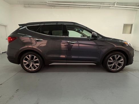 Used 2018 Hyundai Santa Fe Sport FWD image 7