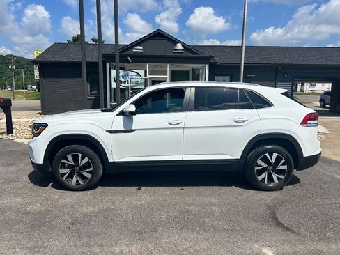 Used 2022 Volkswagen Atlas Cross Sport SE AWD/4WD image 5