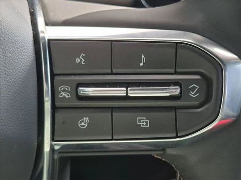 Used 2026 GMC Canyon Denali AWD/4WD image 13