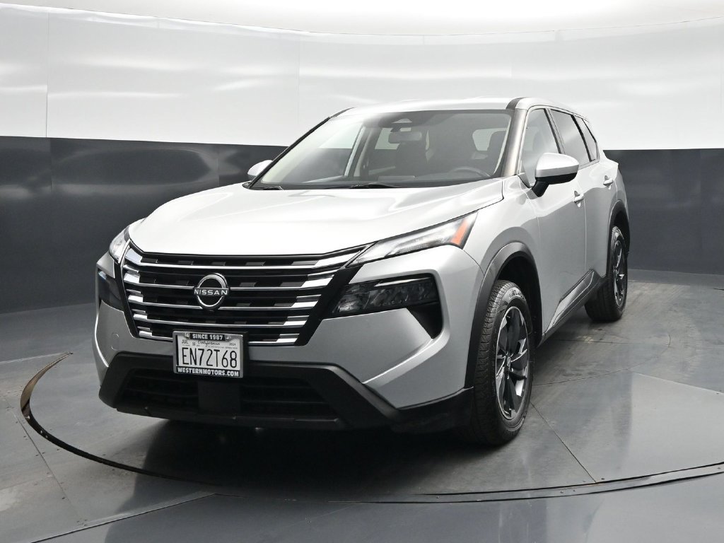 Used 2024 Nissan Rogue SV AWD/4WD image 54