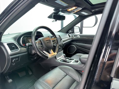 Used 2020 Jeep Grand Cherokee Trackhawk AWD/4WD image 16