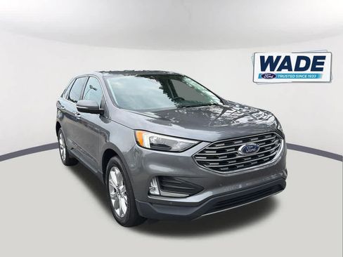 Used 2022 Ford Edge Titanium AWD/4WD image 3