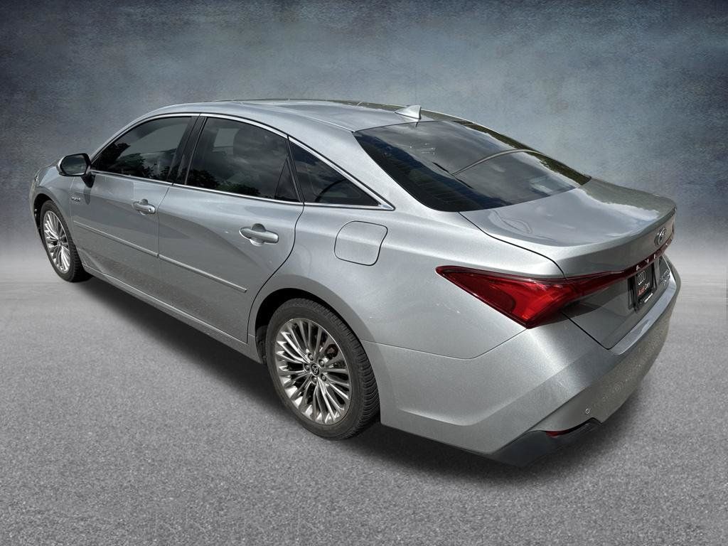 Used 2021 Toyota Avalon Limited w/ Advanced Safety Package FWD image 17