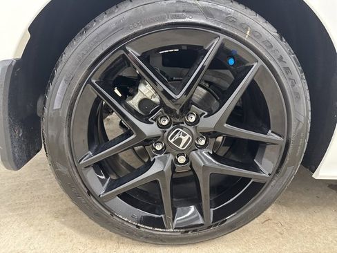 Certified 2023 Honda Civic Sport image 11